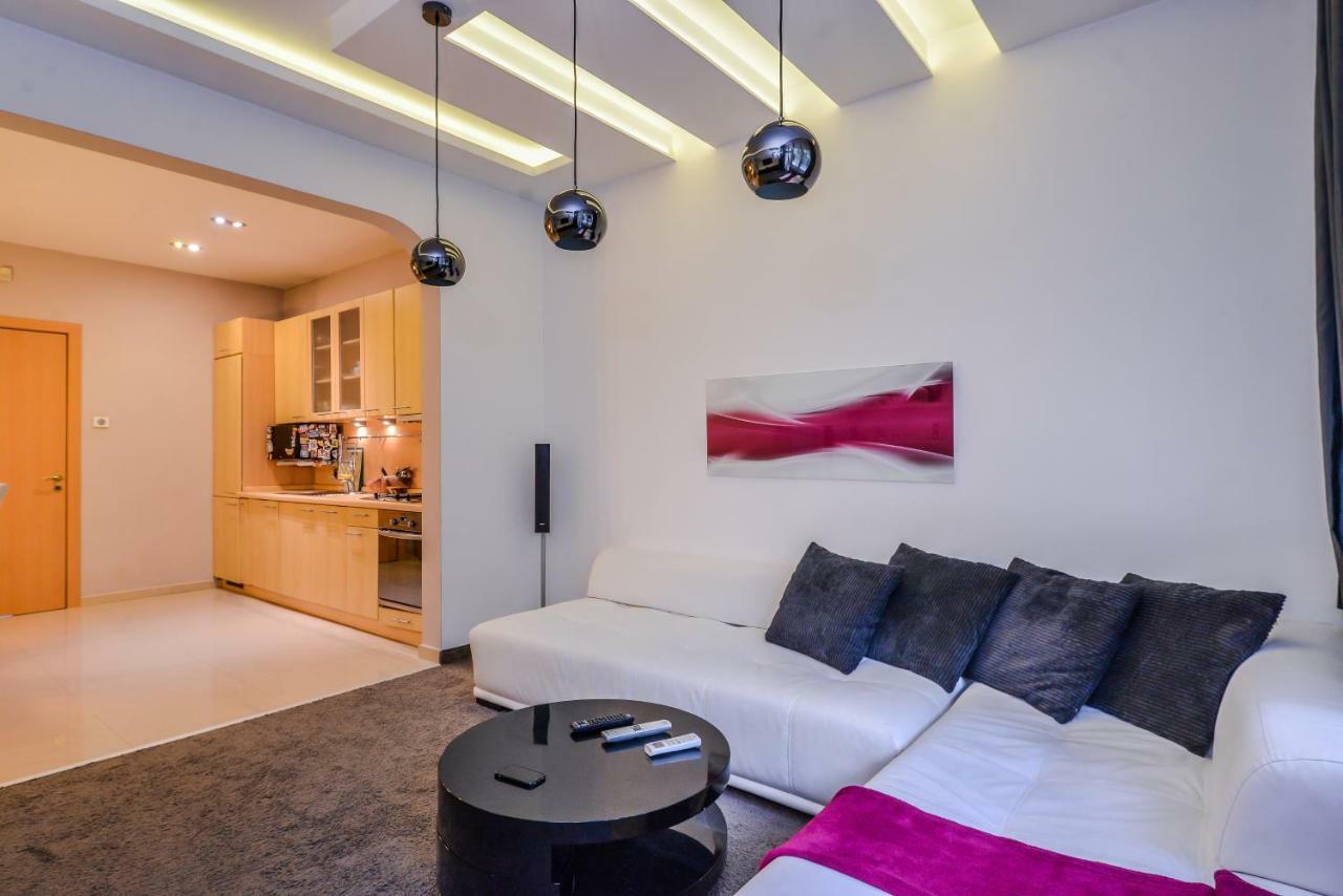 Extravaganzzo - Super Central One Bedroom Modern Apartment By Flat Mаnager 소피아 외부 사진